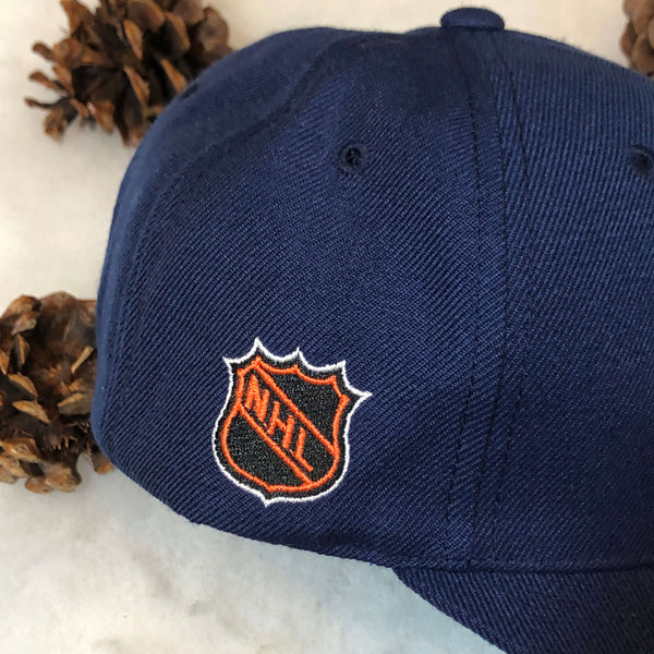 Vintage NHL Vancouver Canucks Sports Specialties Plain Logo Wool Snapback Hat