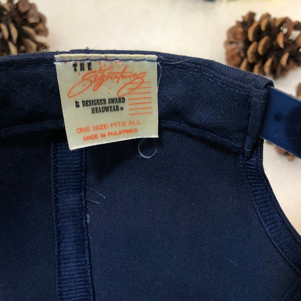 Vintage NCAA UConn Connecticut Huskies Signatures Burst Twill Snapback Hat