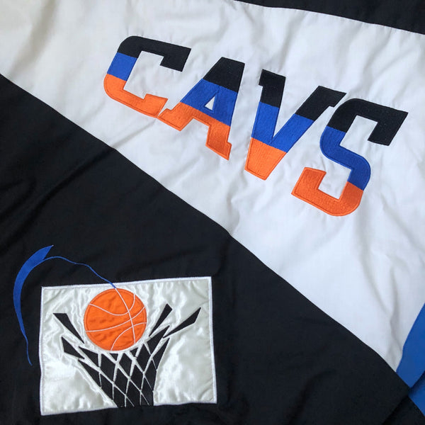 Vintage NBA Cleveland Cavaliers Pro Player Puffer Jacket (L)