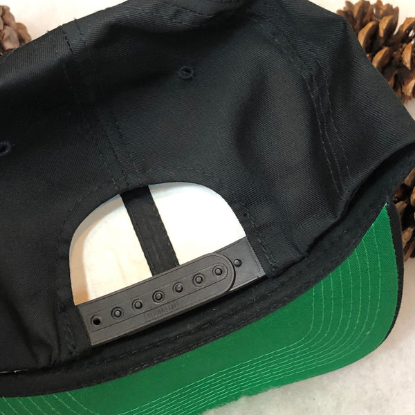 Vintage NBA Chicago Bulls 1993 Champions Three-Peat YoungAn Twill Snapback Hat