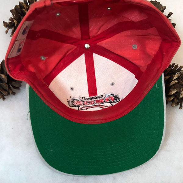 Vintage MLB Cincinnati Reds Starter Snapback Hat