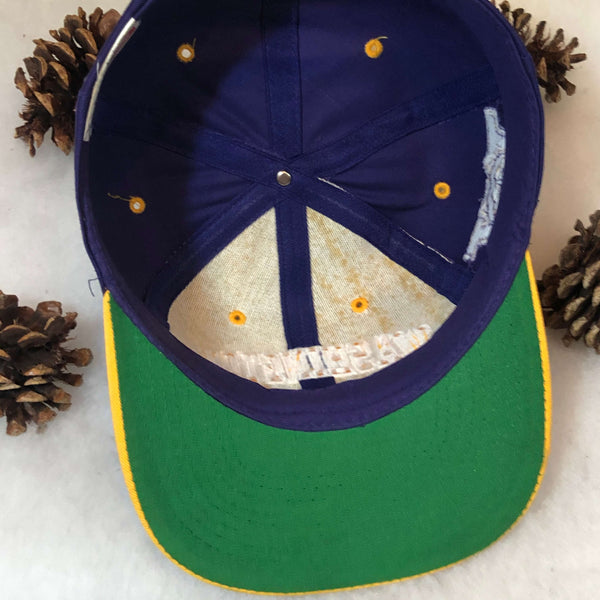 Vintage NCAA Washington Huskies Competitor Twill Snapback Hat
