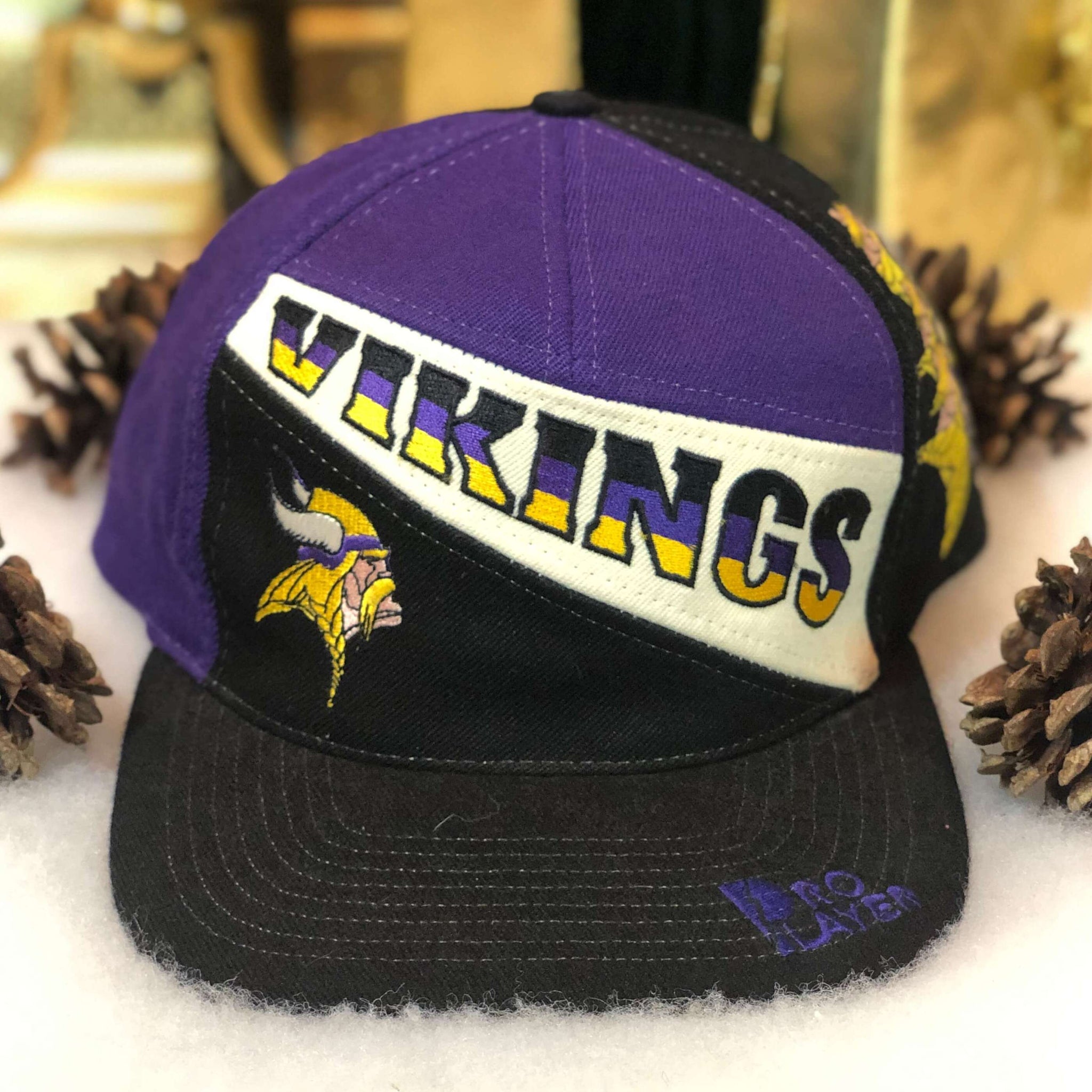 Vintage Deadstock NWOT NFL Minnesota Vikings Pro Player Wool Snapback Hat