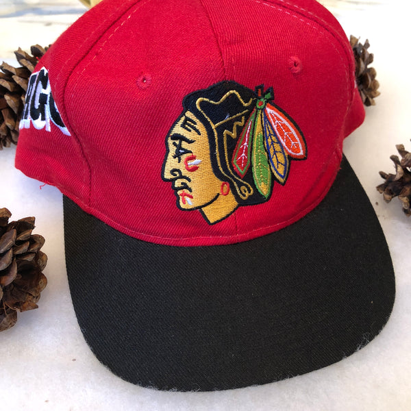 Vintage Sports Specialties NHL Chicago Blackhawks Side Wave Script Snapback Hat