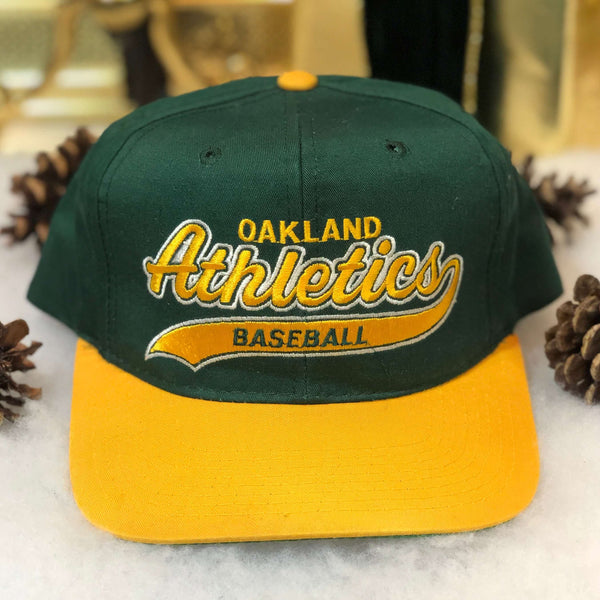 Vintage MLB Oakland Athletics Starter Tailsweep Script Twill Snapback Hat