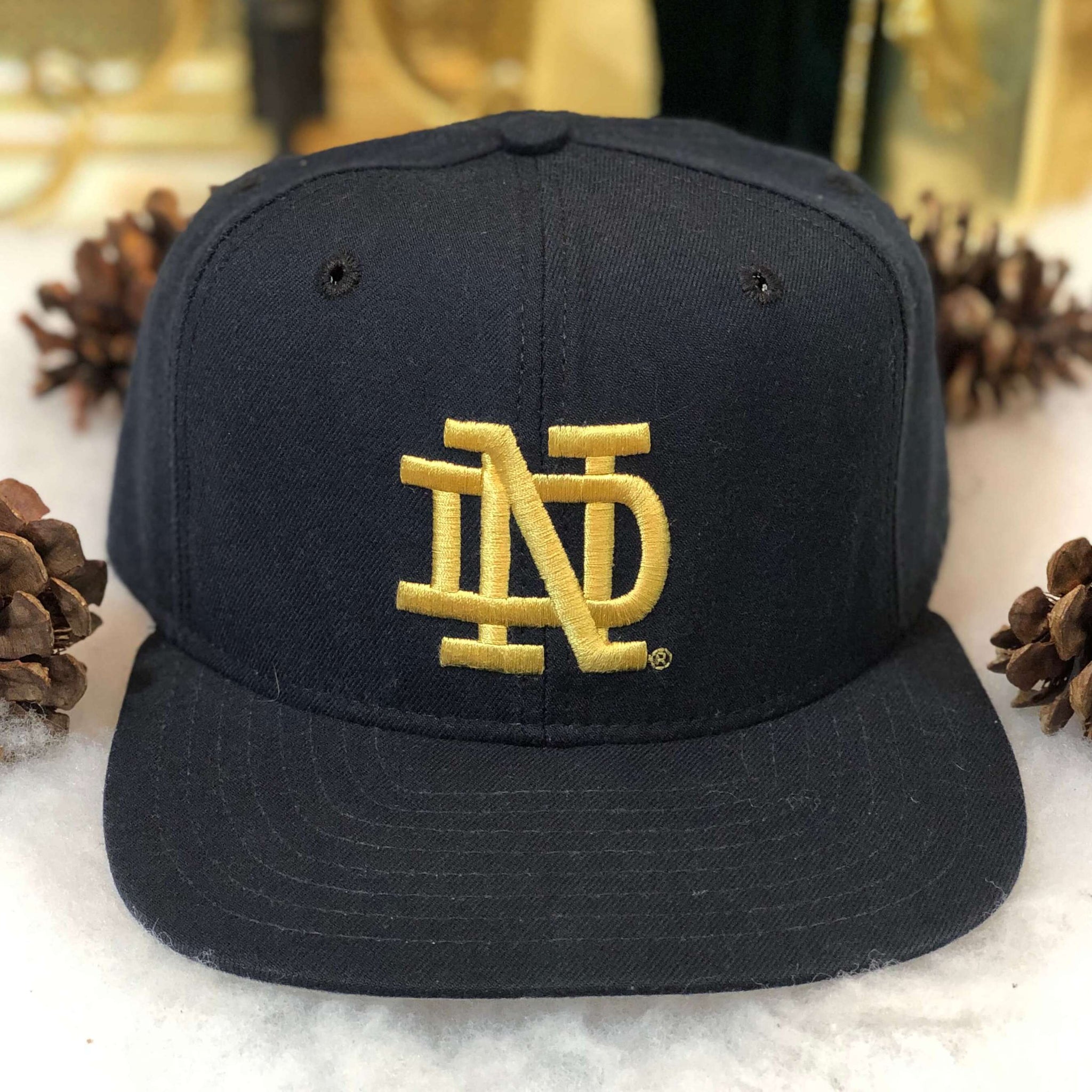 Vintage NCAA Notre Dame Fighting Irish Reebok New Era Wool Snapback Hat