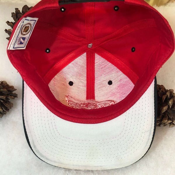 Vintage NHL Detroit Red Wings Logo 7 Twill Snapback Hat
