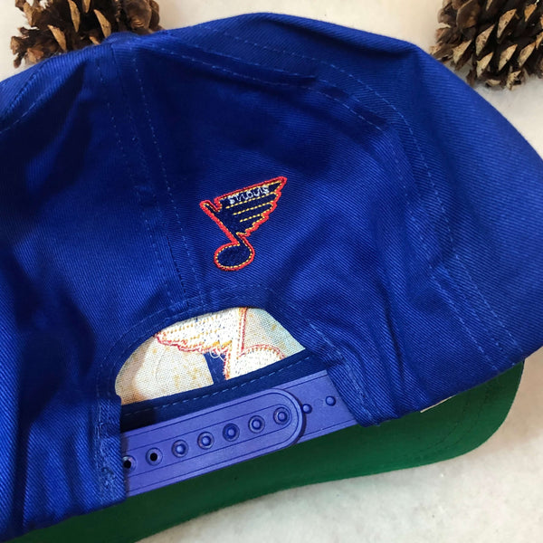 Vintage NHL St. Louis Blues Twins Enterprise Bar Line Twill Snapback Hat