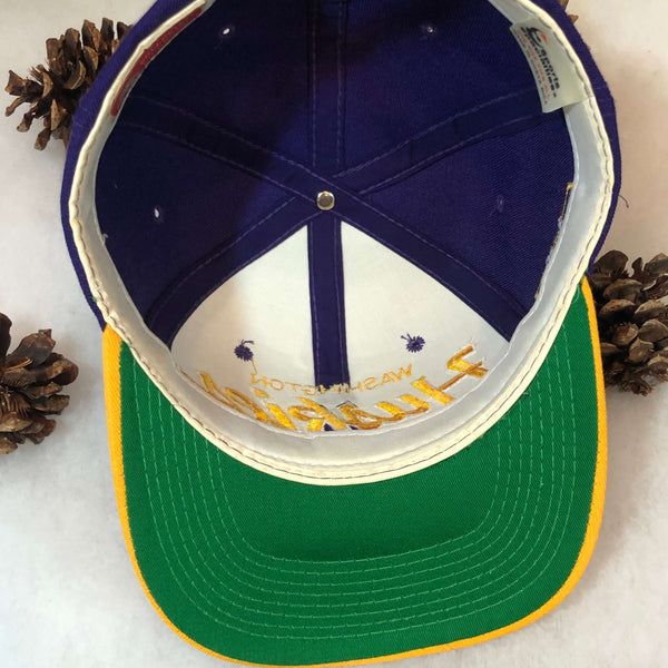 Vintage NCAA Washington Huskies Sports Specialties Wool Script Snapback Hat