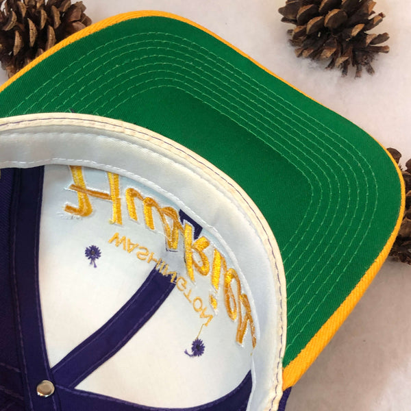 Vintage NCAA Washington Huskies Sports Specialties Wool Script Snapback Hat