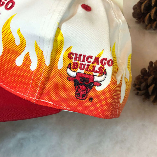 Vintage Deadstock NWT NBA Chicago Bulls On Fire *YOUTH* Snapback Hat
