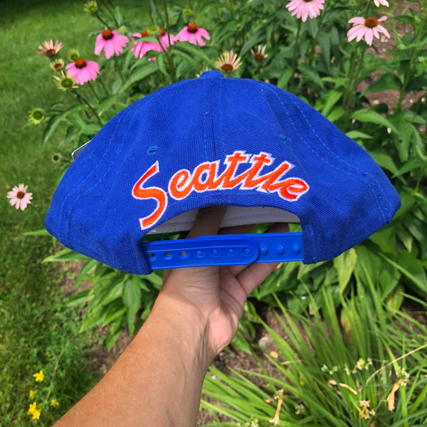 Vintage Deadstock NWT Sports Specialties Backscript 1995 NCAA Final Four Seattle Snapback Hat