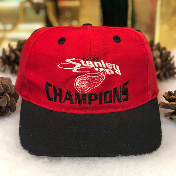 Vintage NHL Detroit Red Wings 1997 Stanley Cup Champions Twill Snapback Hat