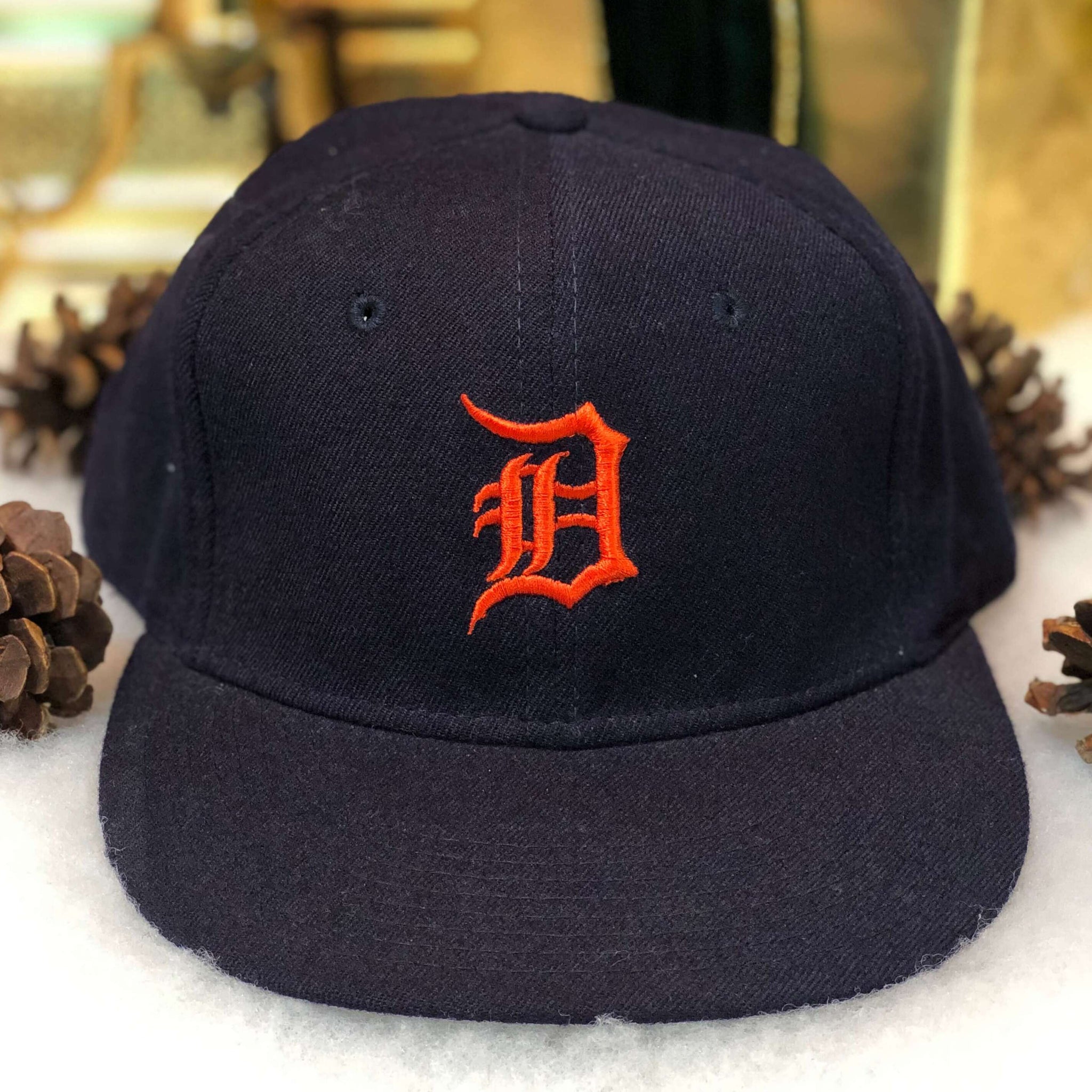 Vintage MLB Detroit Tigers New Era Fitted Hat 7 1/2
