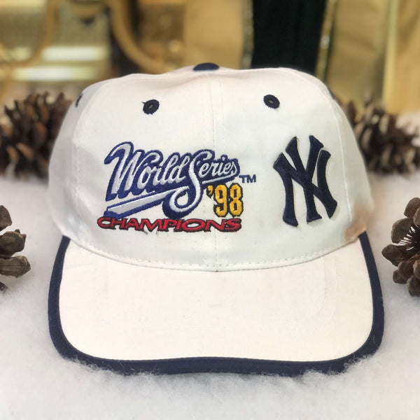 Vintage 1998 MLB World Series Champions New York Yankees Signatures Snapback Hat