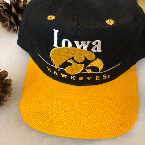 Vintage Twins Enterprise NCAA Iowa Hawkeyes Snapback Hat