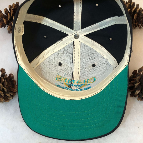 Vintage 1994 Champs Sports Nike Softball Classic Snapback Hat