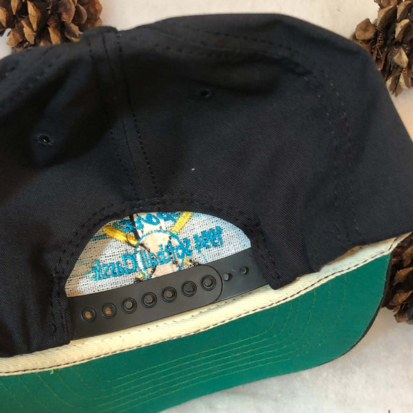 Vintage 1994 Champs Sports Nike Softball Classic Snapback Hat