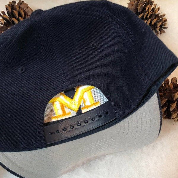 Vintage NCAA Michigan Wolverines Top of the World Wool Snapback Hat