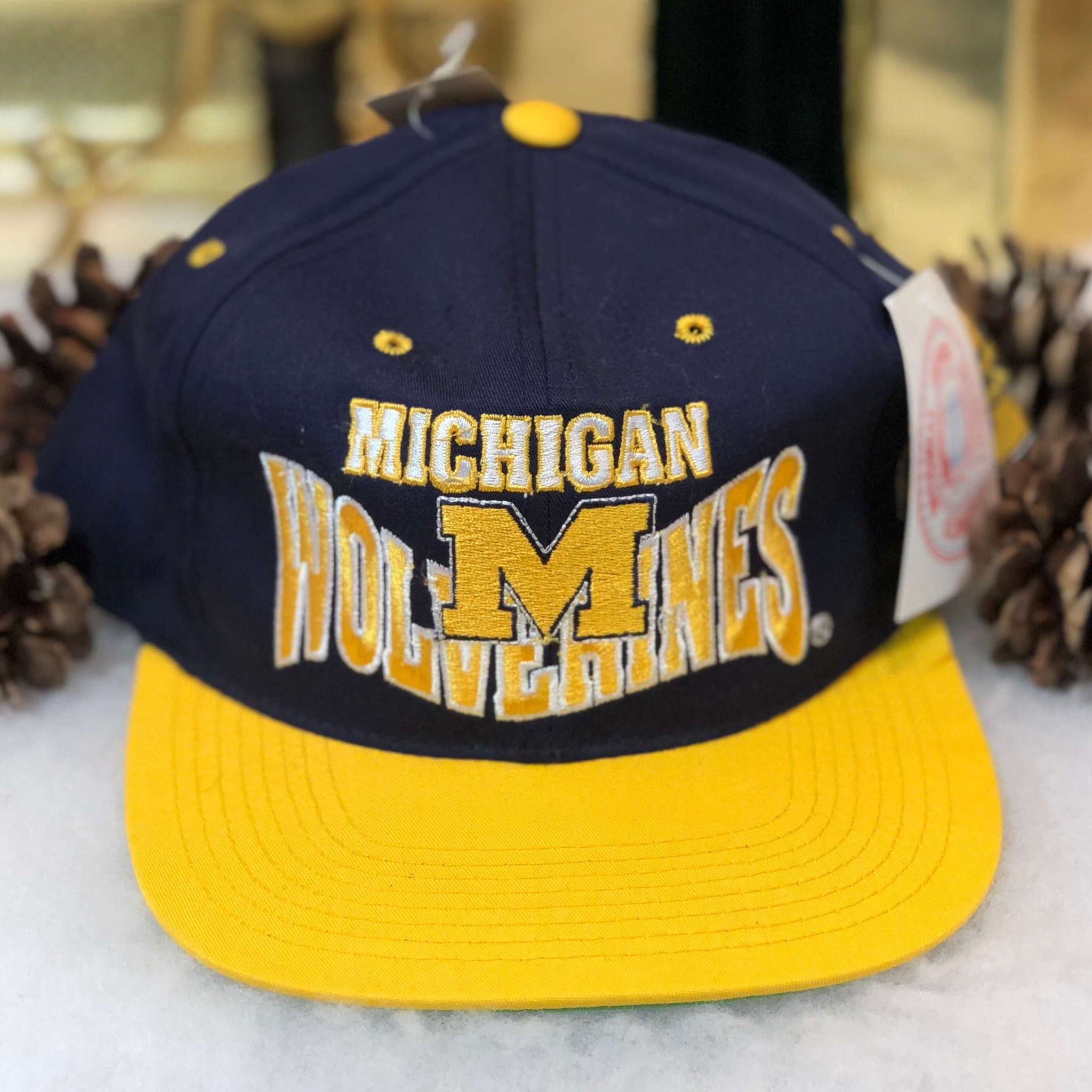 Vintage Deadstock NWT NCAA Michigan Wolverines The G Cap Twill Snapback Hat