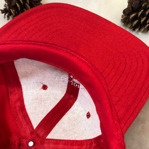 Vintage Deadstock NWT NCAA St. John's Redmen Signatures Wool Snapback Hat