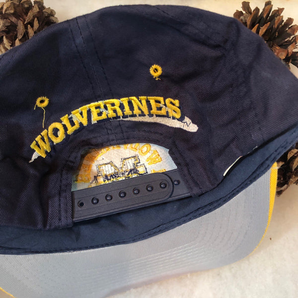 Vintage NCAA Michigan Wolverines Fresh Caps Twill Snapback Hat