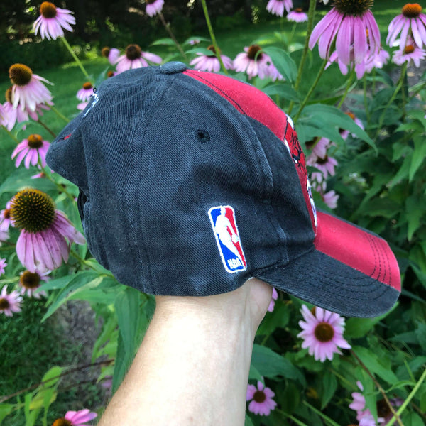 Vintage Sports Specialties NBA Chicago Bulls 1997 Draft Day Snapback Hat