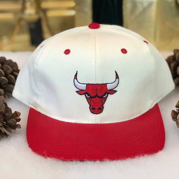 Vintage Deadstock NWOT Ariel Mutual Funds NBA Chicago Bulls Snapback Hat