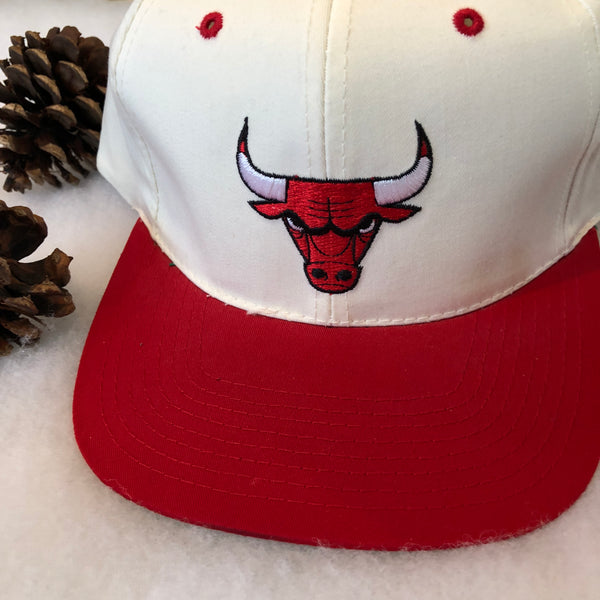 Vintage Deadstock NWOT Ariel Mutual Funds NBA Chicago Bulls Snapback Hat