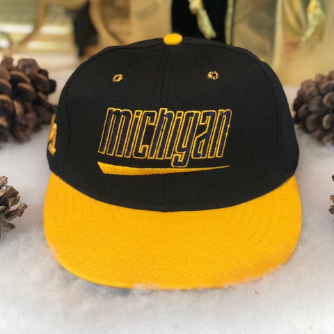 Vintage NCAA Michigan Wolverines Pro-Line Wool Snapback Hat