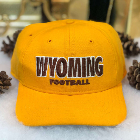 Vintage NCAA Wyoming Cowboys Football New Era Fitted Hat 7 3/4