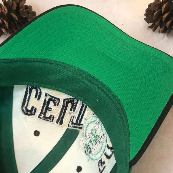 Vintage NBA Boston Celtics The G Cap Wave Twill Snapback Hat