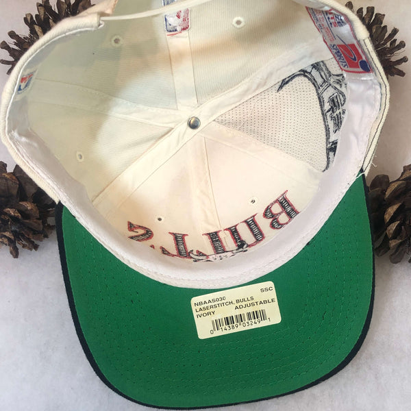 Vintage Deadstock NWOT NBA Chicago Bulls Sports Specialties Laser Snapback Hat