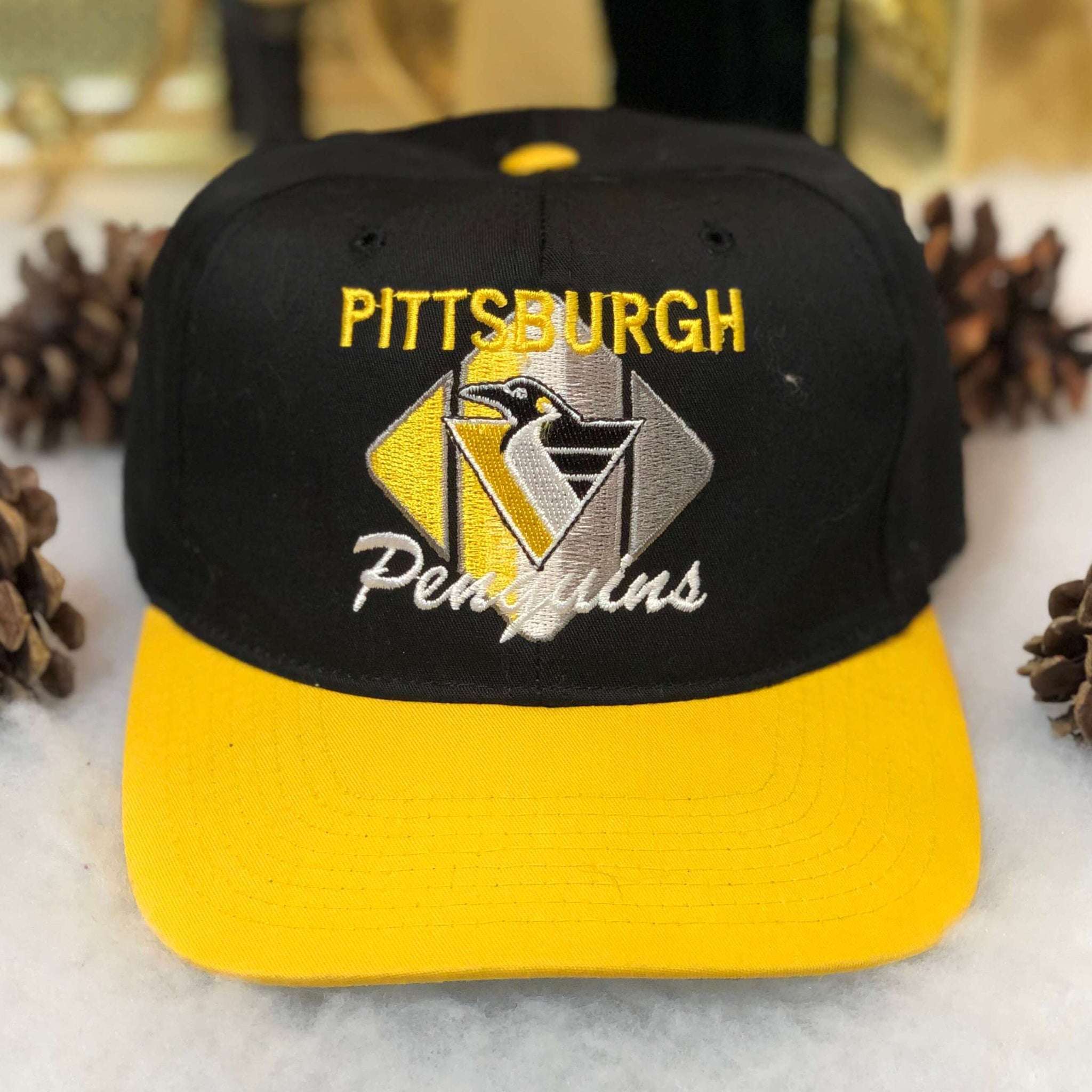 Vintage NHL Pittsburgh Penguins CCM Twill Snapback Hat