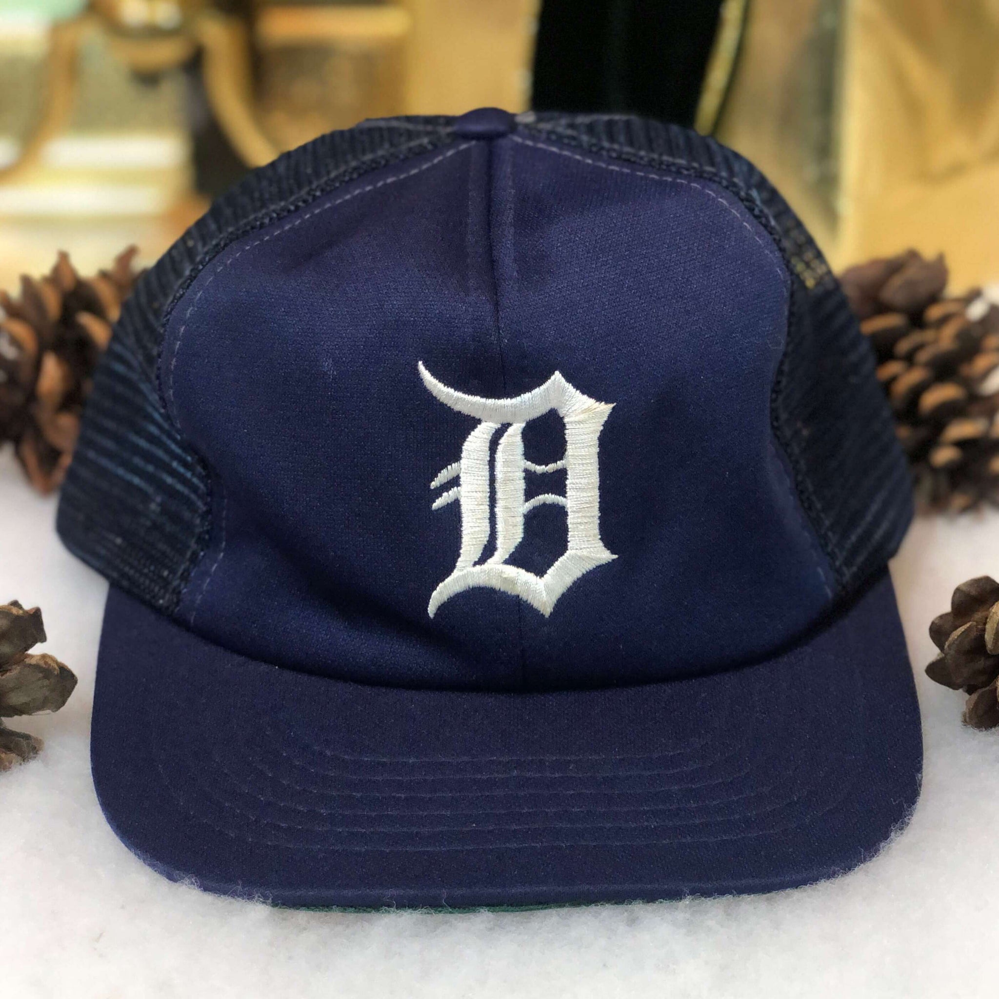 Vintage Deadstock NWOT MLB Detroit Tigers Universal Trucker Hat