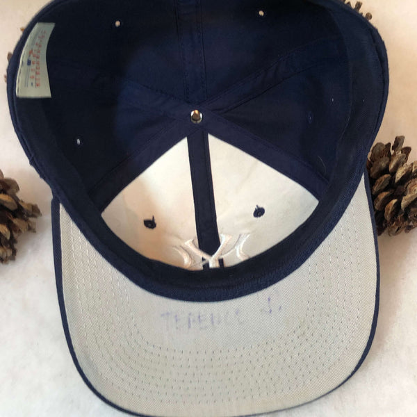 Vintage MLB New York Yankees Twill Snapback Hat