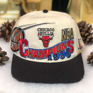 Vintage Deadstock NWOT NBA Chicago Bulls 1996 Champions Logo Athletic Snapback Hat