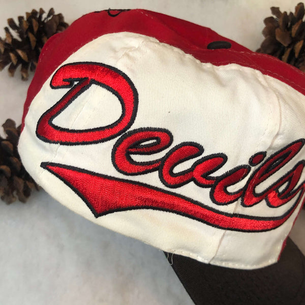Vintage NHL New Jersey Devils Logo Athletic Sidesweep Twill Snapback Hat