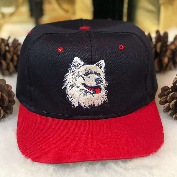 Vintage NCAA UConn Huskies Twill Snapback Hat