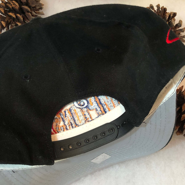Vintage MLB New York Yankees 1998 Champions New Era Snapback Hat