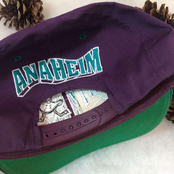 Vintage NHL Anaheim Mighty Ducks The G Cap Wave Twill Snapback Hat