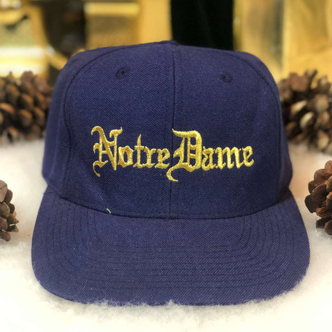 Vintage NCAA Notre Dame Fighting Irish Reebok English Script Snapback Hat