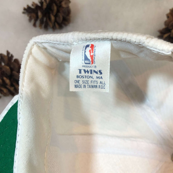 Vintage Deadstock NWOT NBA Los Angeles Lakers Twins Enterprise Corduroy Snapback Hat