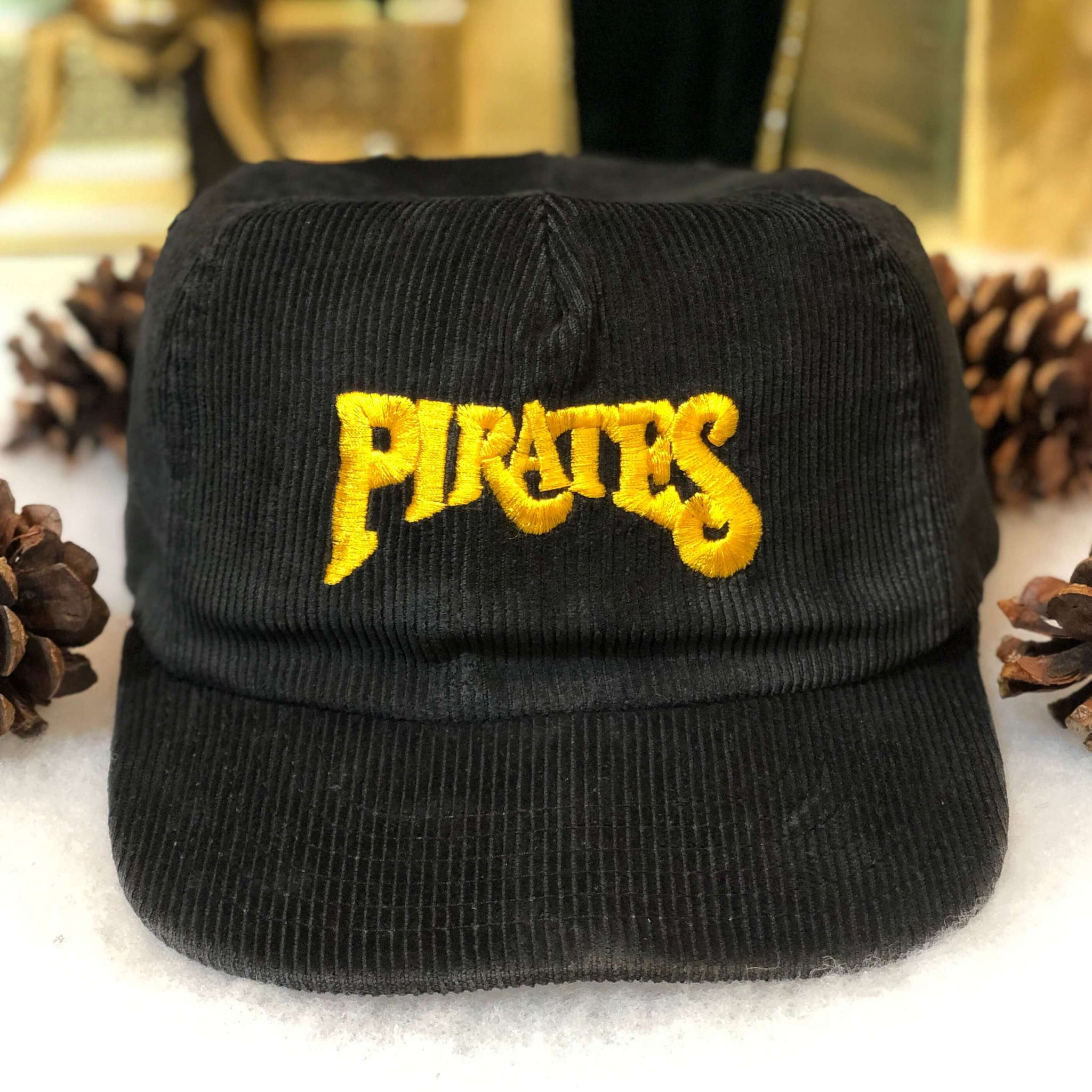 Vintage MLB Pittsburgh Pirates Corduroy Snapback Hat