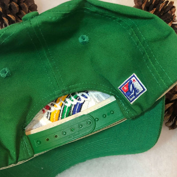 Vintage NCAA Hawaii Rainbow Warriors The Game Circle Logo Twill Snapback Hat