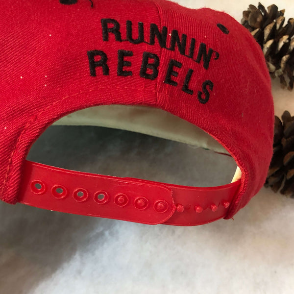 Vintage NCAA UNLV Runnin' Rebels New Era Snapback Hat