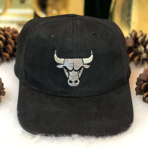 Vintage NBA Chicago Bulls Ariel Mutual Funds Snapback Hat