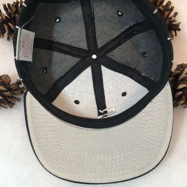 Vintage MLB Chicago White Sox Pinstripe *YOUTH* Snapback Hat