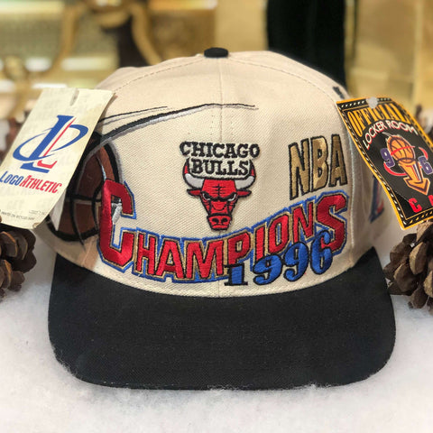 Vintage Deadstock NWT 1996 NBA Champions Chicago Bulls Logo Athletic Snapback Hat