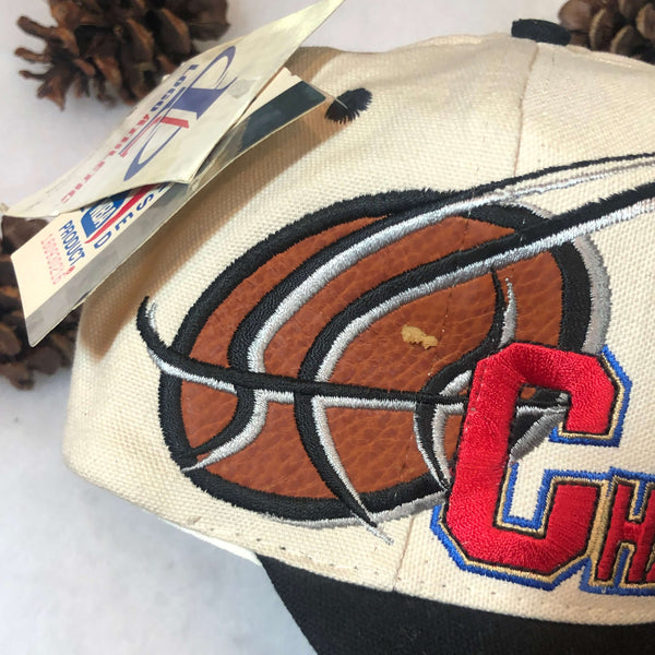 Vintage Deadstock NWT 1996 NBA Champions Chicago Bulls Logo Athletic Snapback Hat